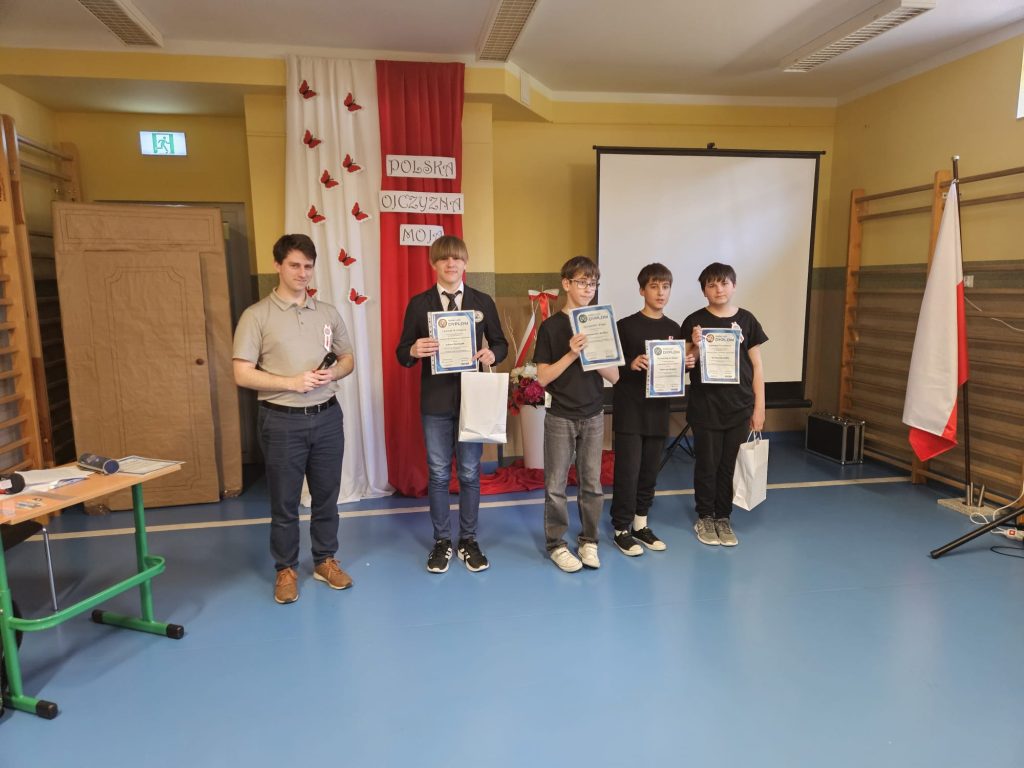 Sukces naszych uczniów w&nbsp;ogólnopolskim konkursie InstaLogik